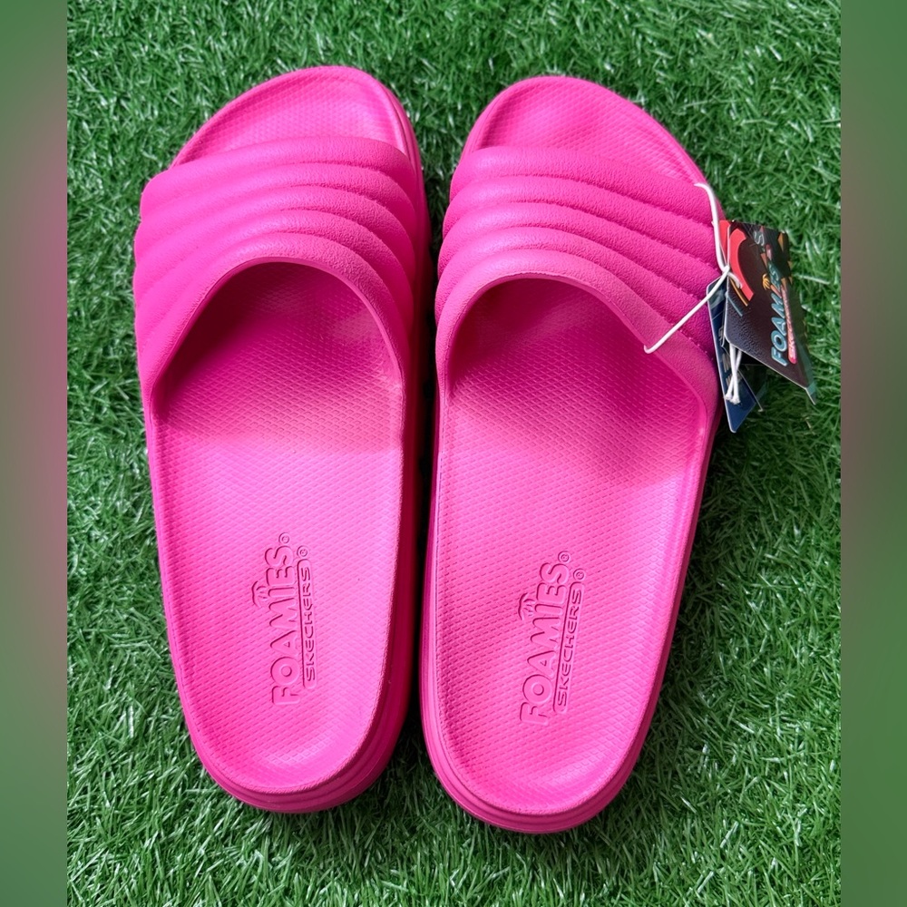 (Women) Skechers Foamies 'Light Comfort Sport Slide Pink' 111450-HPK Size 9